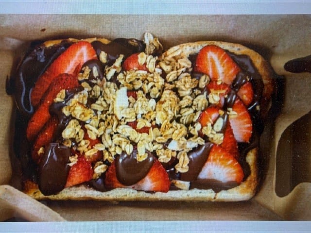 Toast Nutella.